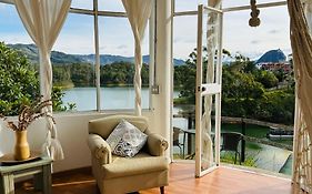 La Madriguera Hotel Guatape Con Embalse
